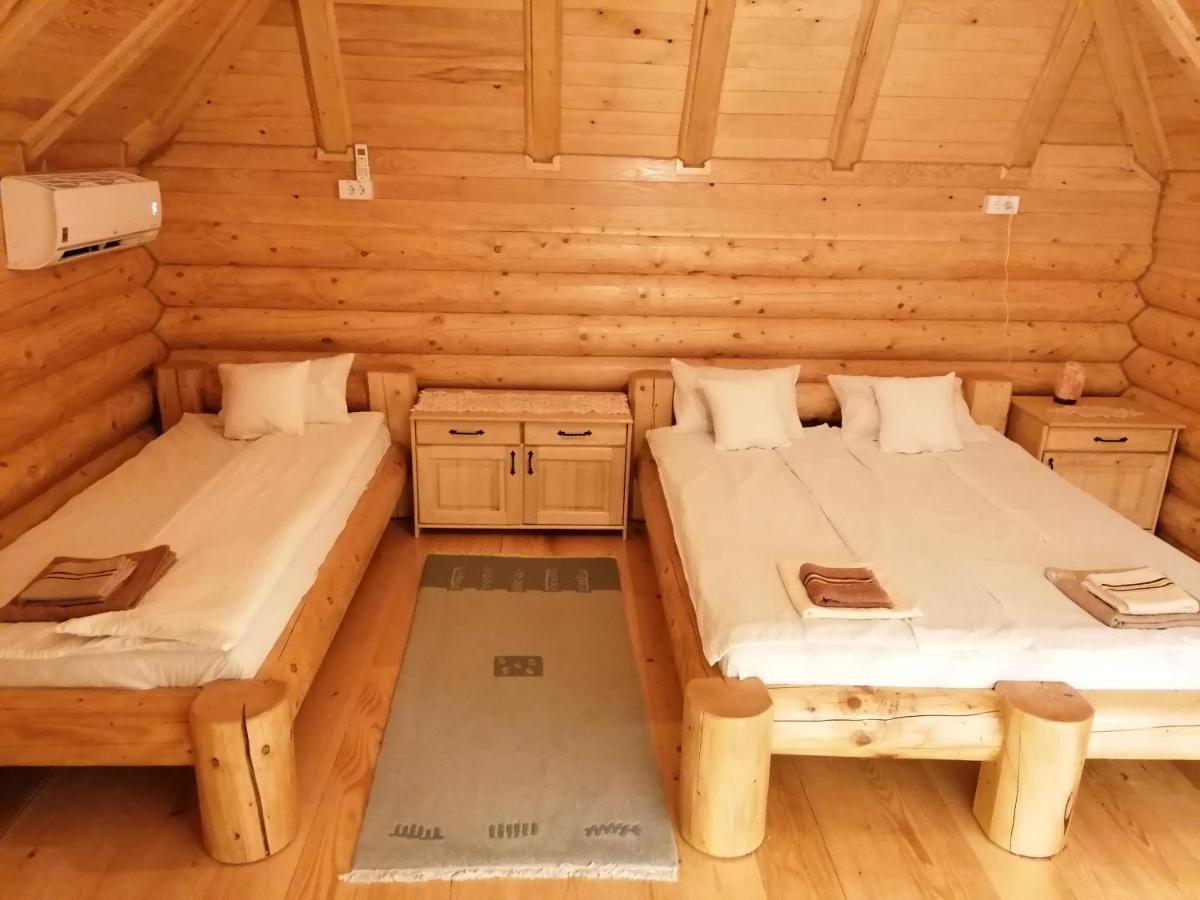 Apartmani Zuti Leptir เวิร์ดนิค ภายนอก รูปภาพ